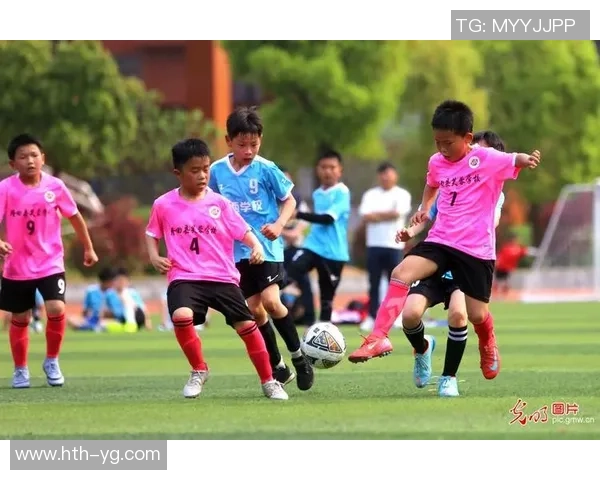 足球小将粗口版：当绿茵场上的少年们用脏话表达热血与友情的故事